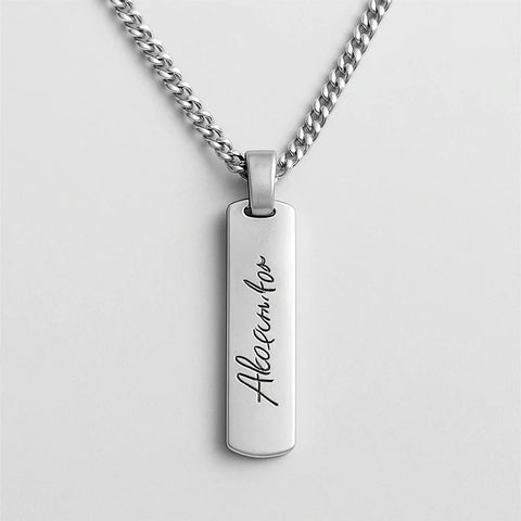 Personalized Vertical Name Necklace – Custom Engraved Plate Pendant for Men