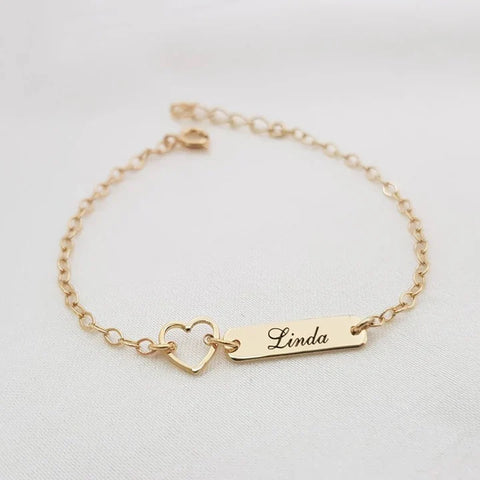 Custom Name Bracelet – Personalized Heart Chain Jewelry