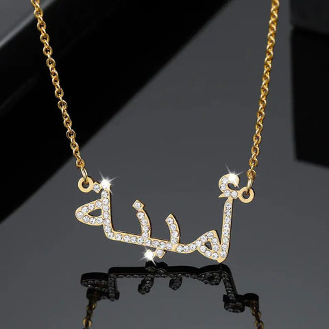 Personalized Arabic calligraphy necklace with CZ diamond